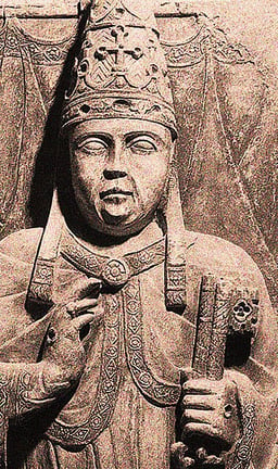 What issue with Emperor Louis IV could not be resolved by Benedict XII?