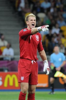 Joe Hart was loaned to which club during the 2009–10 season?
