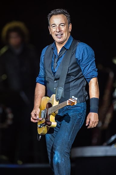 What is the age of Bruce Springsteen?