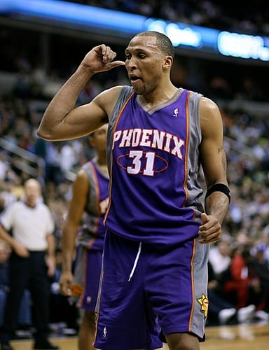Who won the NBA MVP award while playing for the Phoenix Suns?
