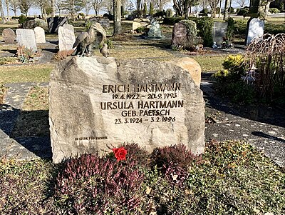 When did Erich Hartmann die?