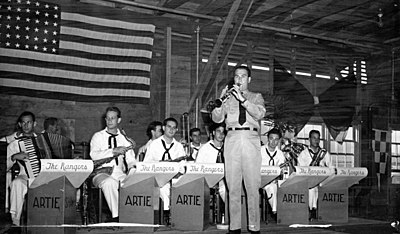 For which Cole Porter song was Artie Shaw best known?