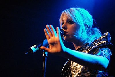 Did Little Boots' album "Hands" make the top 10 in the UK charts?