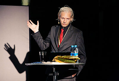 What is the birthplace of Julian Assange?