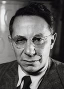 The Legacy of Tadeusz Reichstein: Celebrating the Life and Achievements of a Polish-Swiss Chemist