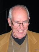 Ivan Sutherland: Unleashing the Digital Revolution - A Quiz on the Father of Computer Graphics and the Internet