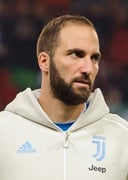 Test Your Knowledge: The Gonzalo Higuaín Football Journey