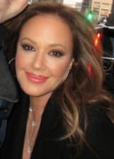 Leah Remini Revealed: The Ultimate English Quiz on the Life and Career of the Beloved American Actress