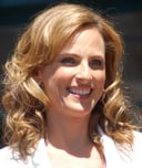 Discovering the World of Marlee Matlin: A Captivating English Quiz