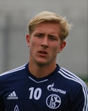 The Lewis Holtby Challenge: Test Your Knowledge on the German Football Prodigy!