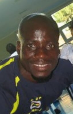 What is the primary color of Appiah's national team jersey?
