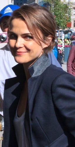In what year did Keri Russell receive a star on the Hollywood Walk of Fame?
