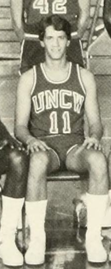 Which university's men's basketball team does Calipari coach?