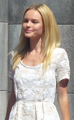 In which film did Kate Bosworth have a minor role in 2000?