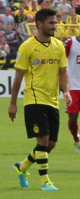 Which German football club did İlkay Gündoğan join in 2009?