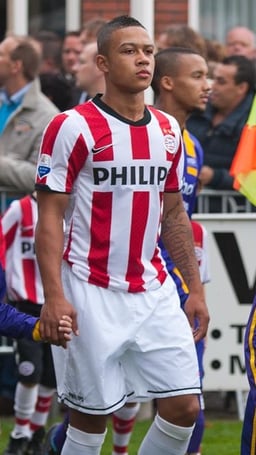 Memphis Depay Rangkoratat's Twitter followers increased by 476,166 between Jan 8, 2022 and Feb 11, 2023. Can you guess how many Twitter followers Memphis Depay Rangkoratat had in Feb 11, 2023?
