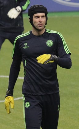 Which nation is Petr Čech a citizen of?