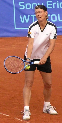What is Martina Navratilova's career winning percentage in a single professional season?