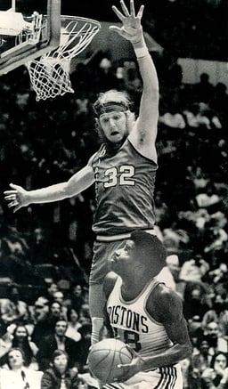 Which team did Bill Walton win his first NBA championship with?
