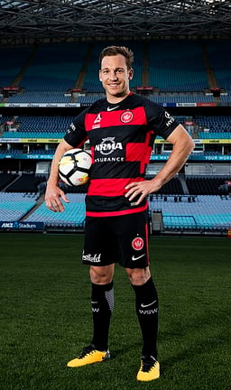 In which year did the Wanderers' women's team begin competing in the W-League?