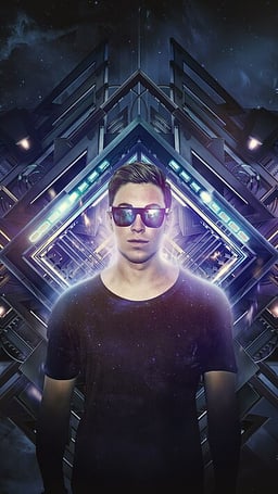 Hardwell returned to the EDM scene in 2022 at which festival?