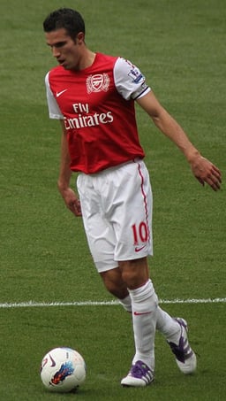 How many goals did Robin van Persie score in the 2011 season for Arsenal?