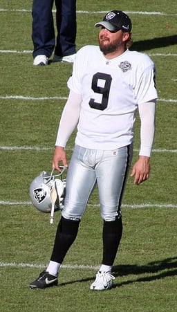 How many seasons did Shane Lechler play with the Oakland Raiders?