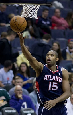 Does Horford hold any Records whilst playing for the Atlanta Hawks?