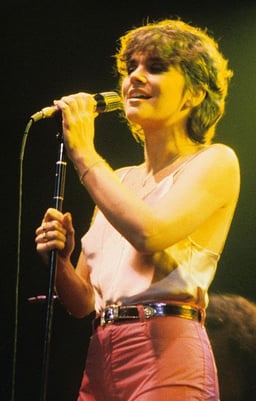 What is Linda Ronstadt's nationality?