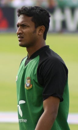 Who is the current head coach of the Bangladesh national cricket team?