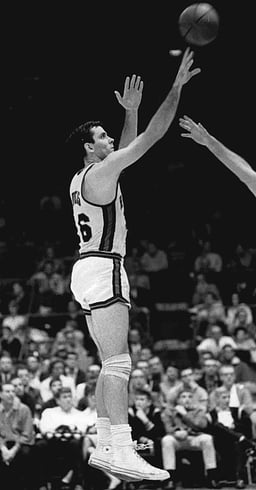 When was Jerry Lucas born?