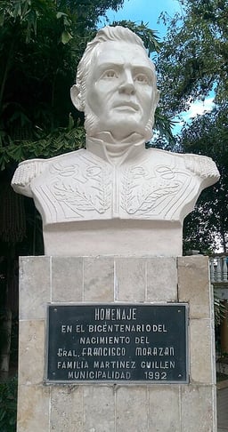 What triggered fracturing of the Federal Republic under Francisco Morazán's rule?