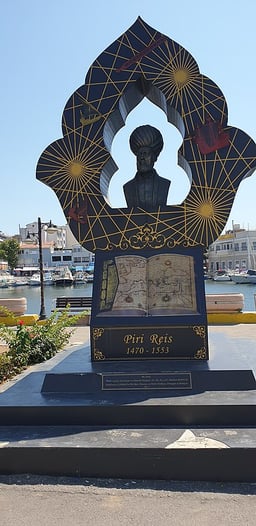 Which region is Piri Reis's map centred on?