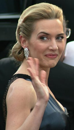 In which year did Kate Winslet receive the [url class="tippy_vc" href="#4133247"]European Film Award For Best Actress[/url] for [url class="tippy_vc" href="#477222"]The Reader[/url]?