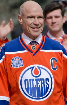 What number did Messier wear while playing?