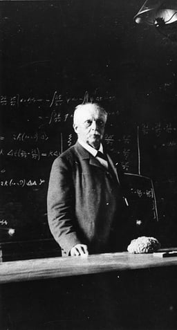 Did Helmholtz do any significant work in electrodynamics?