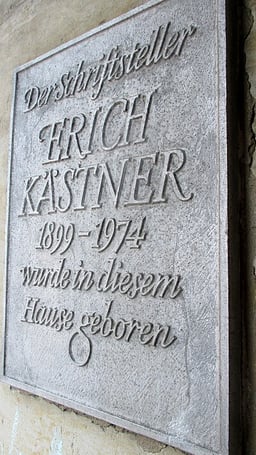 Kästner's writings are known to criticize which society aspect?