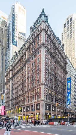 Who were the main architects of The Knickerbocker Hotel?