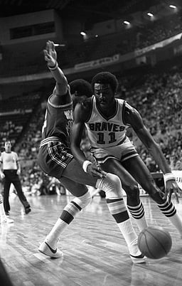 What year did Bob McAdoo get named to the NBA 75th Anniversary Team?