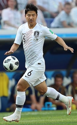 Can Park Joo-ho play as a striker?