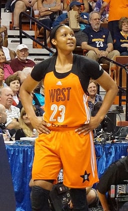 What record did Maya Moore set in the 2010–11 season?