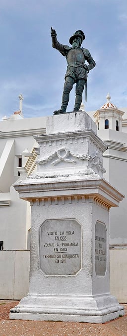 Where is Juan Ponce de León interred?