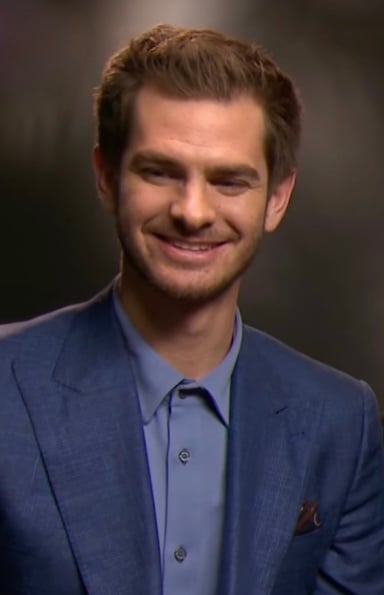 What does Andrew Garfield look like?