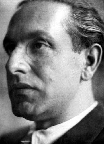What did Evola consider doing before his revelation?