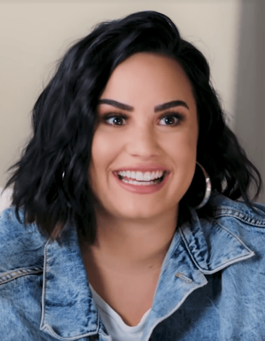 Which award did Demi Lovato receive in 2016?