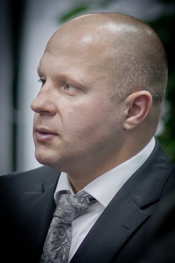 Which of the following sports does Fedor Emelianenko play?[br](Select 2 answers)