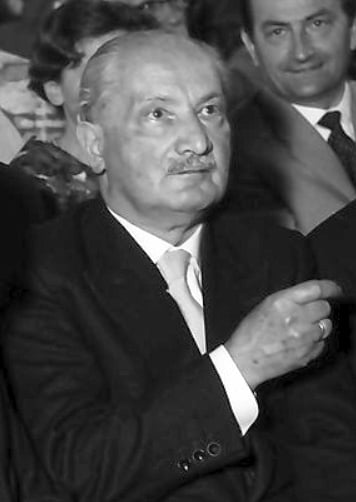 What is Martin Heidegger's signature?