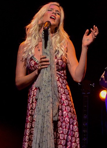How many records has Joss Stone sold worldwide throughout her career?
