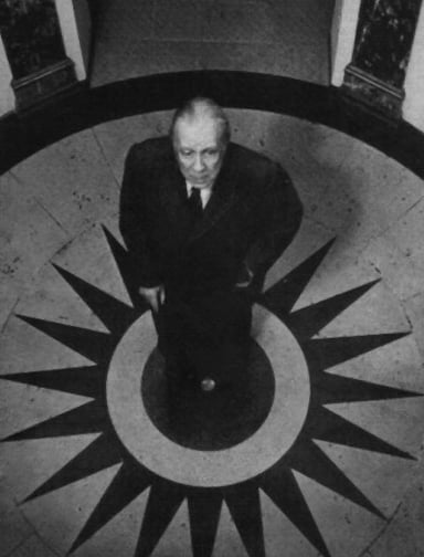 Where was Jorge Luis Borges born?