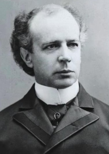 Laurier was the first PM of which ethnic background?